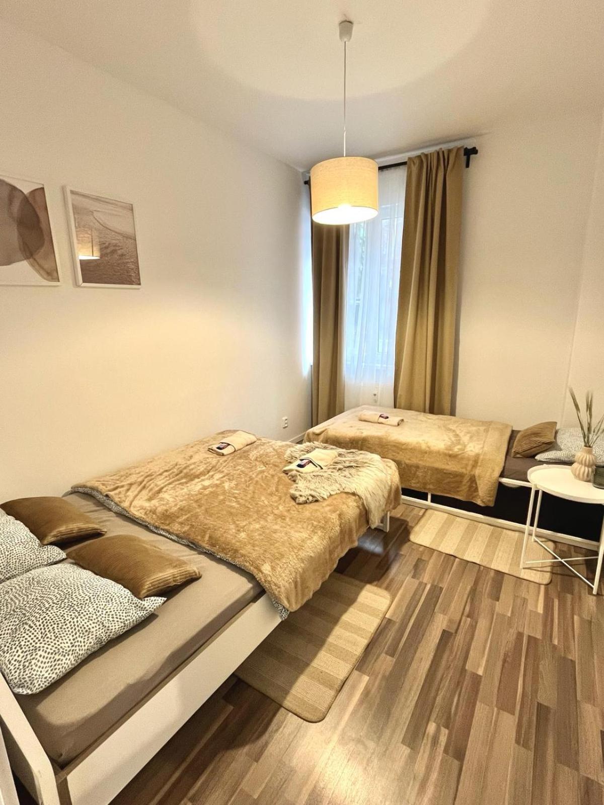 Apartment Adele - Old Town Bratislava Exterior foto